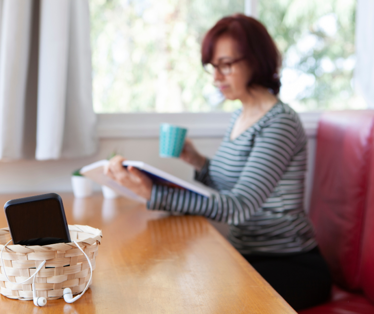Digital Detox for Clarity & Focus